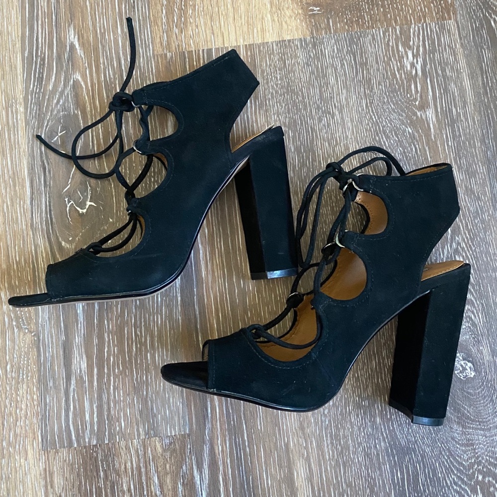 Steve Madden Black Lace-Up Aryah Sandal